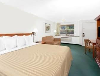 Oyo Hotel Centralia Luaran gambar